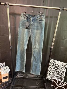 ALLOY Women's Straight-Leg Jeans in Faded Blue Wash
